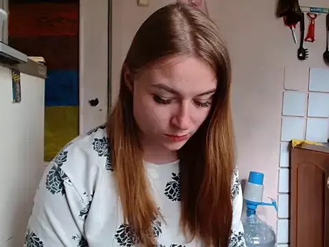 ElenaMaeer on StripChat