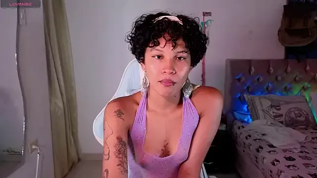 eleselas on StripChat 