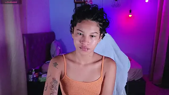 eleselas on StripChat 