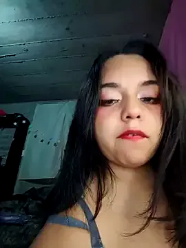 Offline elfo_del_infierno on StripChat