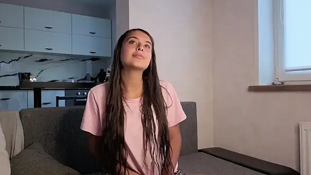 elisa_moon on StripChat