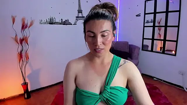 Elizabeth_taylor_b on StripChat