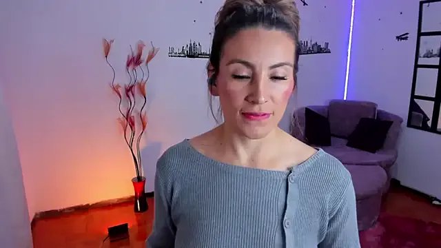 Elizabeth_taylor_b on StripChat