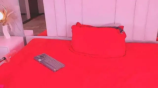 ElizabethAdams_ on StripChat