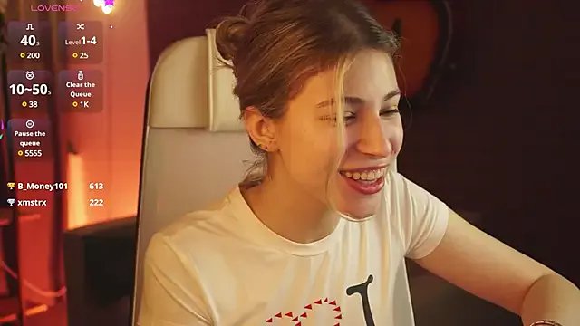 EllieCutes on StripChat