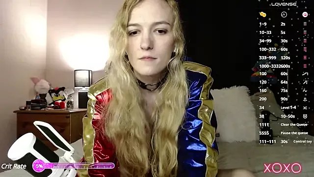 EllieeRose on StripChat