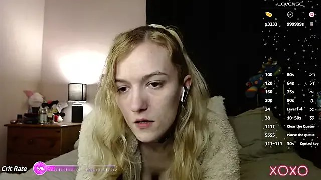 EllieeRose on StripChat