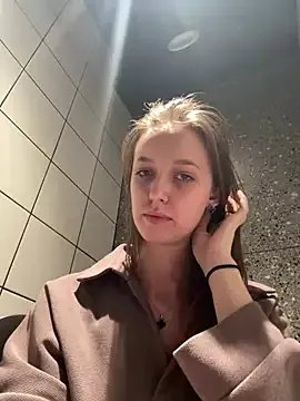 ElliRose on StripChat