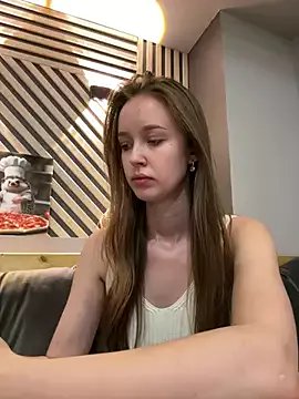 ElliRose on StripChat