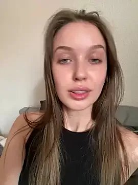 ElliRose on StripChat