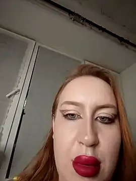 ElonaFox on StripChat