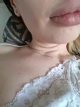 Elza_kom on StripChat