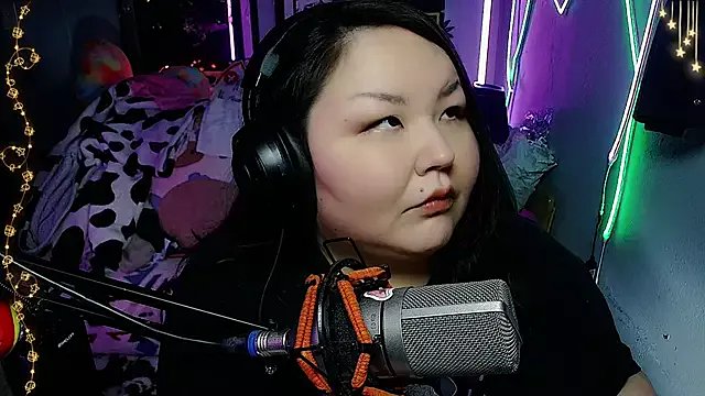 EmGreens on StripChat