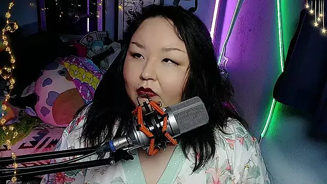 EmGreens on StripChat