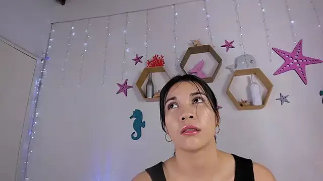 Emiily_Parkerr on StripChat