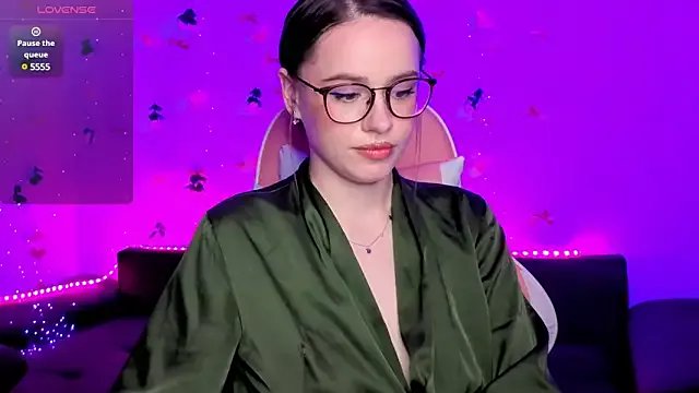 Emillias on StripChat