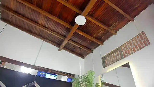 emily-fox — Fingers in my ass + spanks