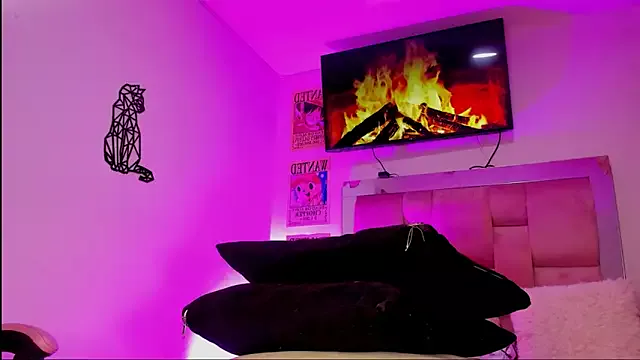 Offline emily_lady20 on StripChat