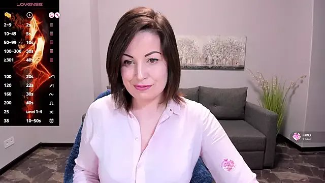 Emily_Midlton on StripChat