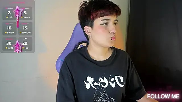 emma_cute7 on StripChat