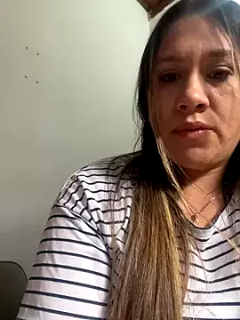 Offline emma_hot2006 on StripChat