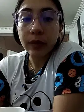 emma_rouse69 on StripChat