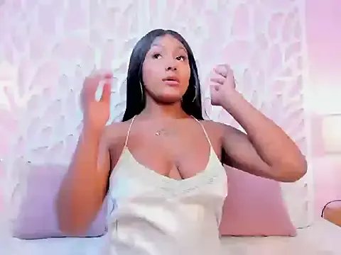 Emmadancer on StripChat