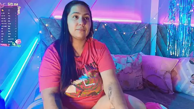 emmajohnss on StripChat 