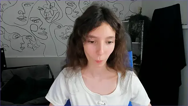 Offline EmmanuellBrown on StripChat