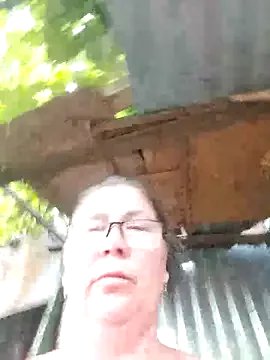 EmmaSquirt on StripChat