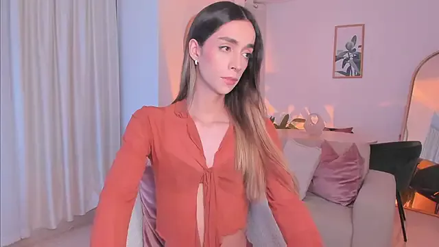 Offline Emmavr on StripChat