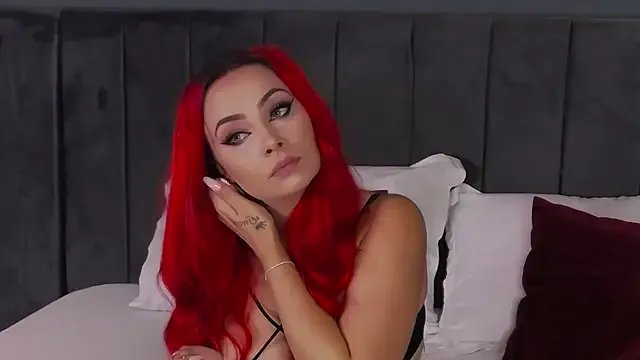 Emmelyn on StripChat