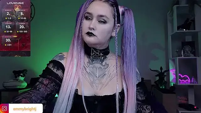 Emmybrightj_ on StripChat