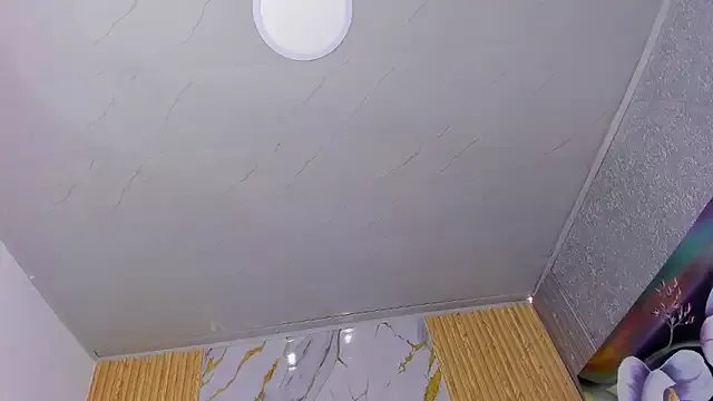 EmmyCruzZ on StripChat