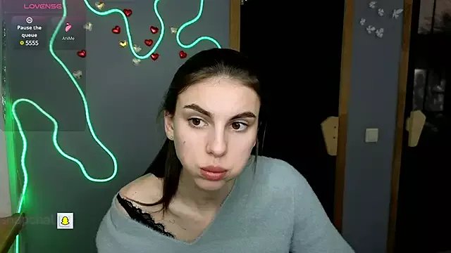 EmmyGreans on StripChat