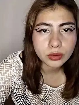 Emmyxxx on StripChat