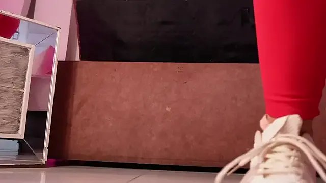 emyli_sw_ on StripChat