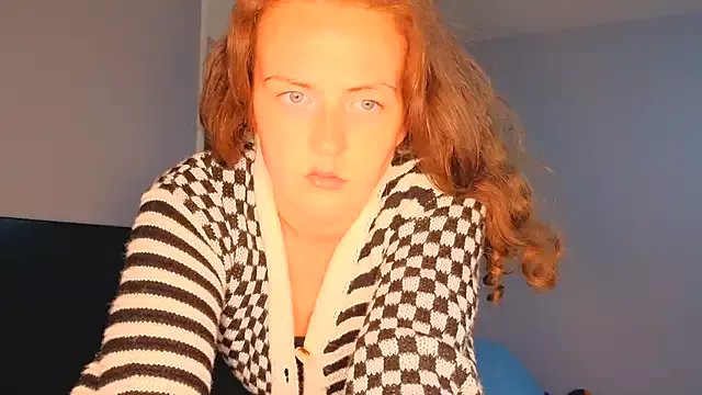 ENGLISHEMILY_69 on StripChat