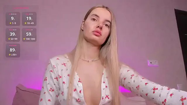 Erika_Carpenter on StripChat