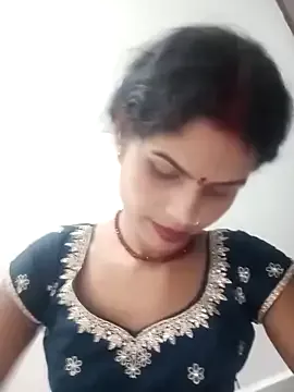 Offline Eshna_Dabral on StripChat