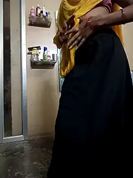 Eshwari_Chopra on StripChat