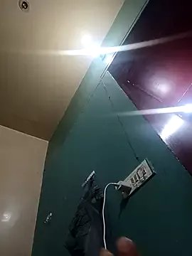 Eshwari_Chopra on StripChat