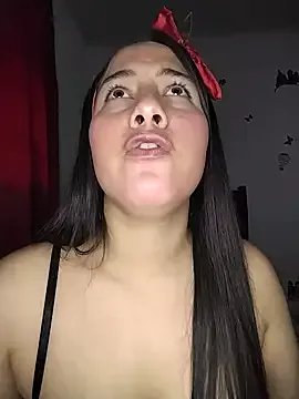 esmeralda_jadees on StripChat