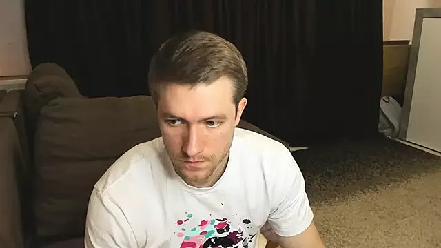 EthanPinkman on StripChat