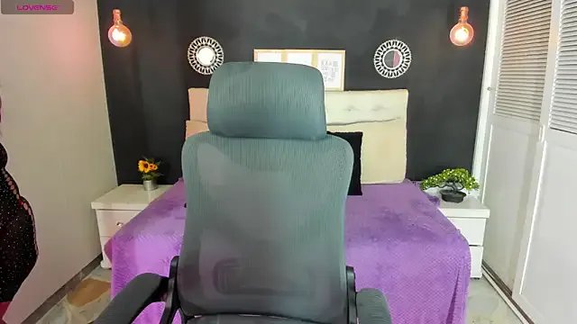 Eva_hot_1 on StripChat