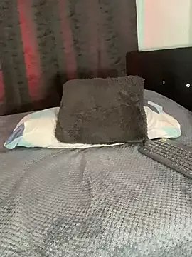 EVAH_LEE_ on StripChat