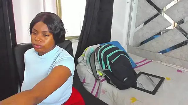 EvaxEmma on StripChat