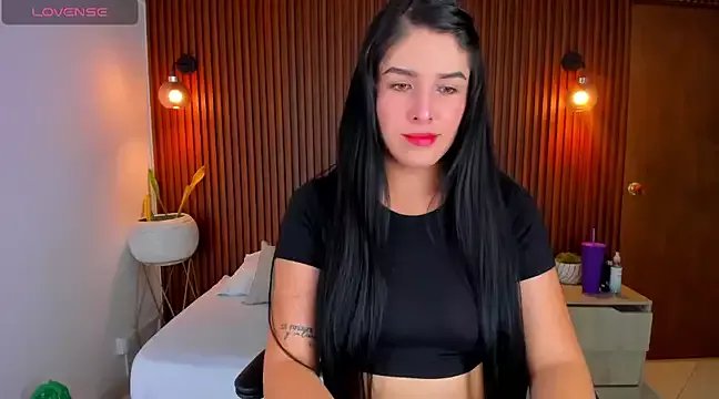 evelin_lopezz on StripChat