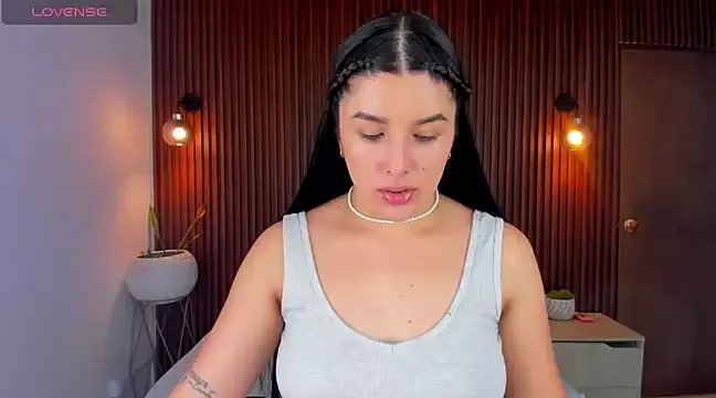 evelin_lopezz on StripChat