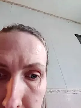 Evelina_cute on StripChat 